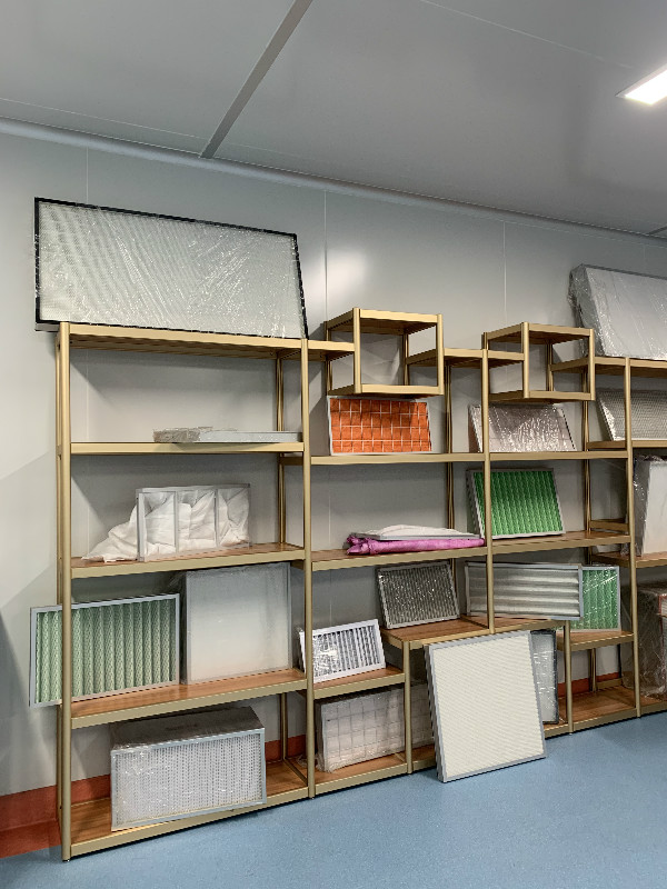 坤靈樣品展示柜一角